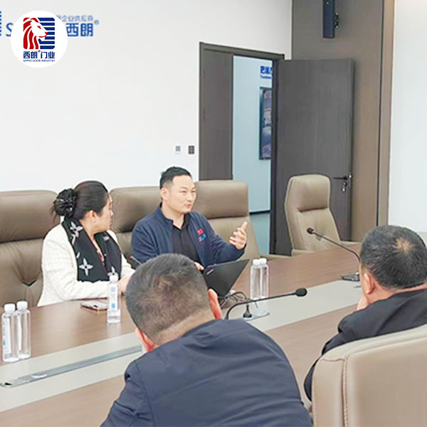 豫苏携手共筑制造新高地：襄城县党政代表团走进西朗门业，探路专精特新全球化