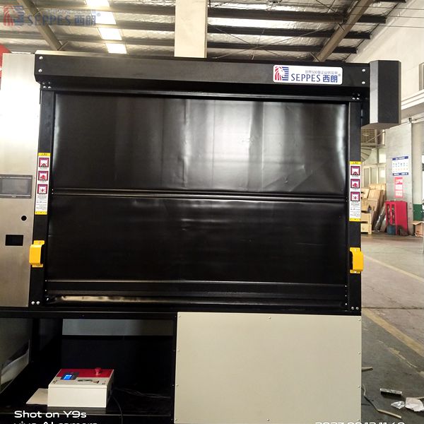 浙江共生智能科技安装西朗黑色快速门