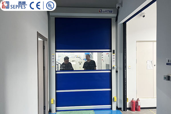 中国第一汽车安装西朗品牌快速门 中国第一汽车安装西朗品牌快速门