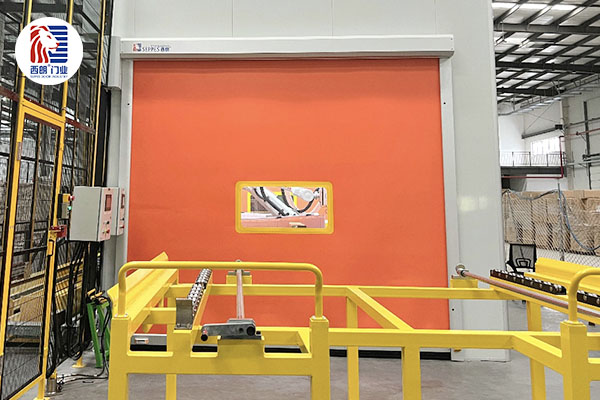 西朗门业开发的机器人工作间防护型智能快速门