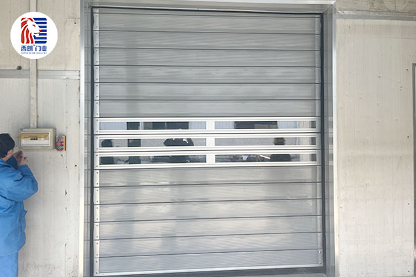 上好佳安装西朗品牌快速门产品 上好佳安装西朗品牌快速门产品